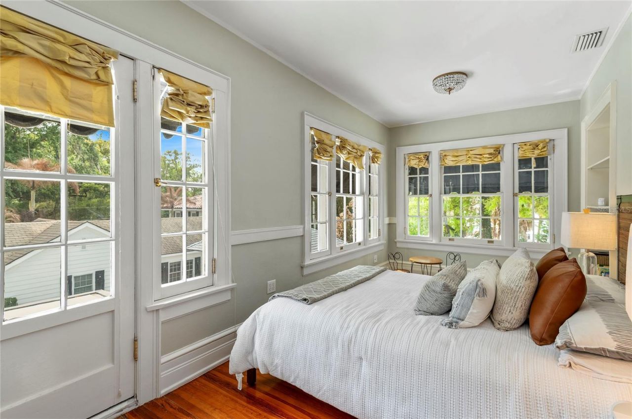 705 Delaney Avenue, Orlando, FL 32801 Photo