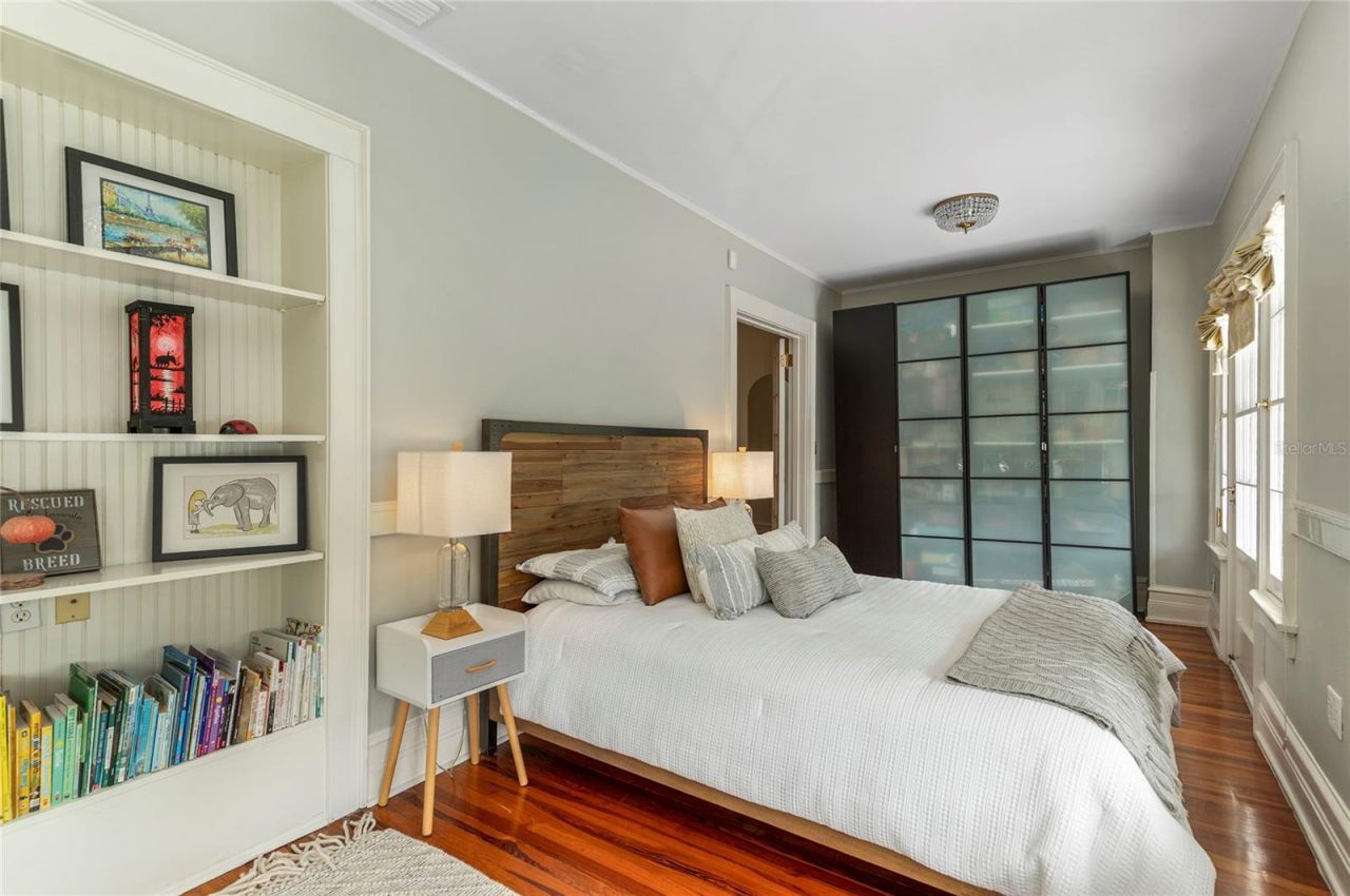 705 Delaney Avenue, Orlando, FL 32801 Photo