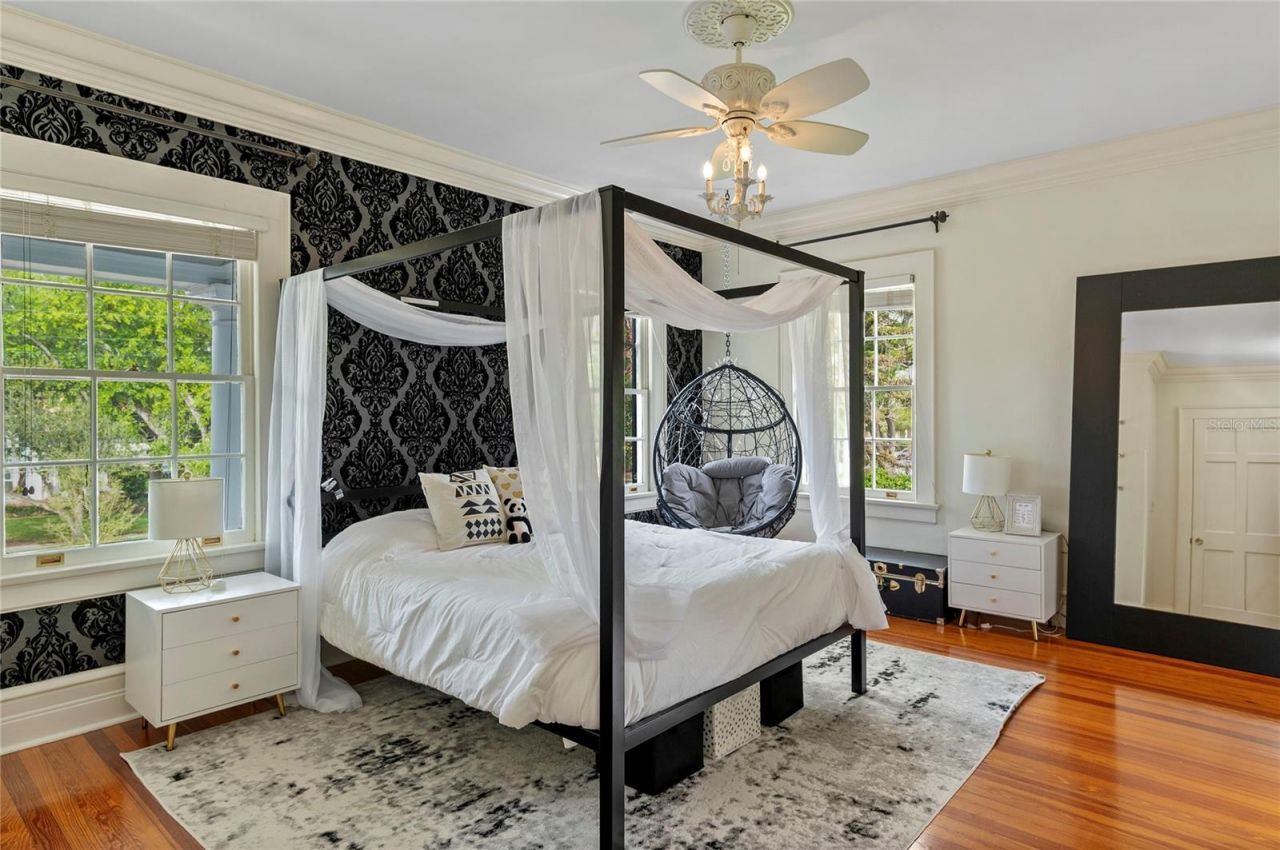 705 Delaney Avenue, Orlando, FL 32801 Photo