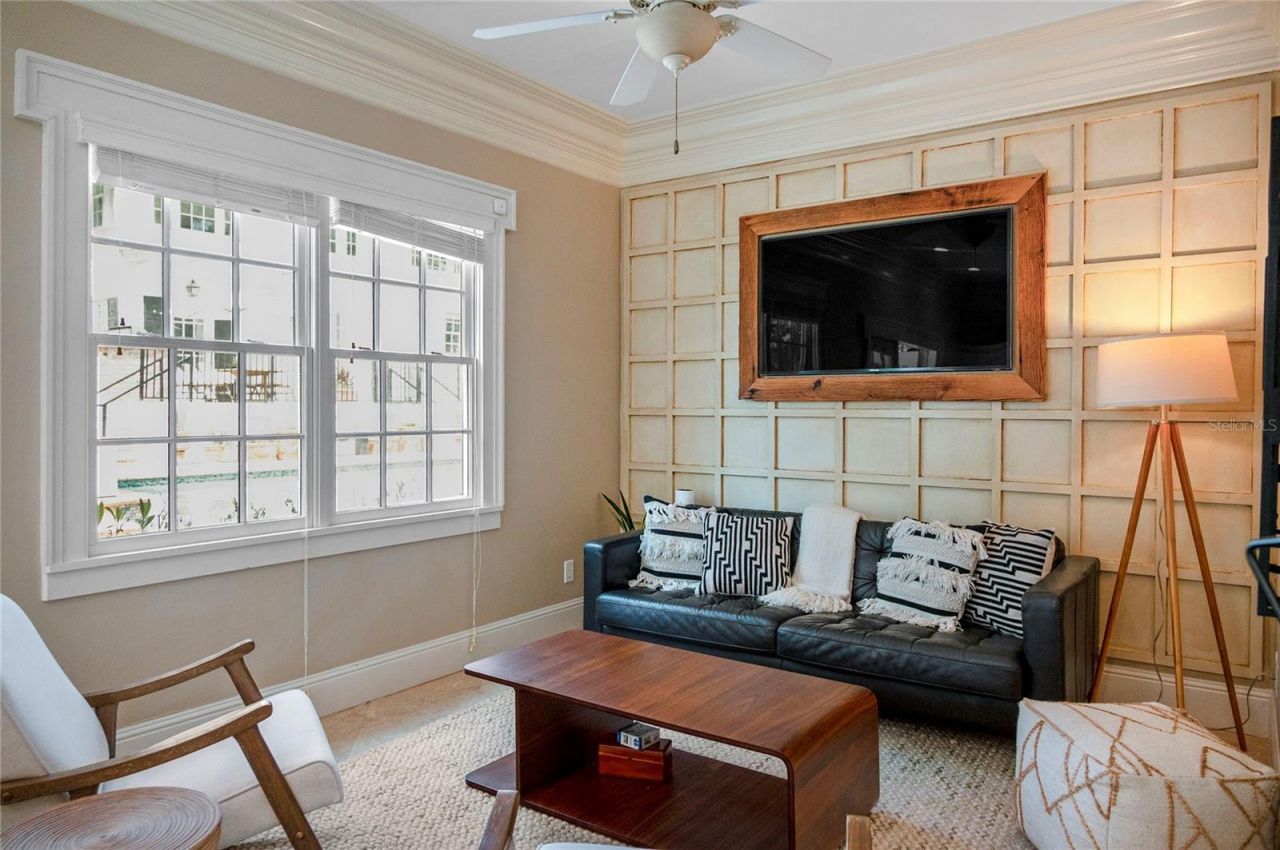 705 Delaney Avenue, Orlando, FL 32801 Photo