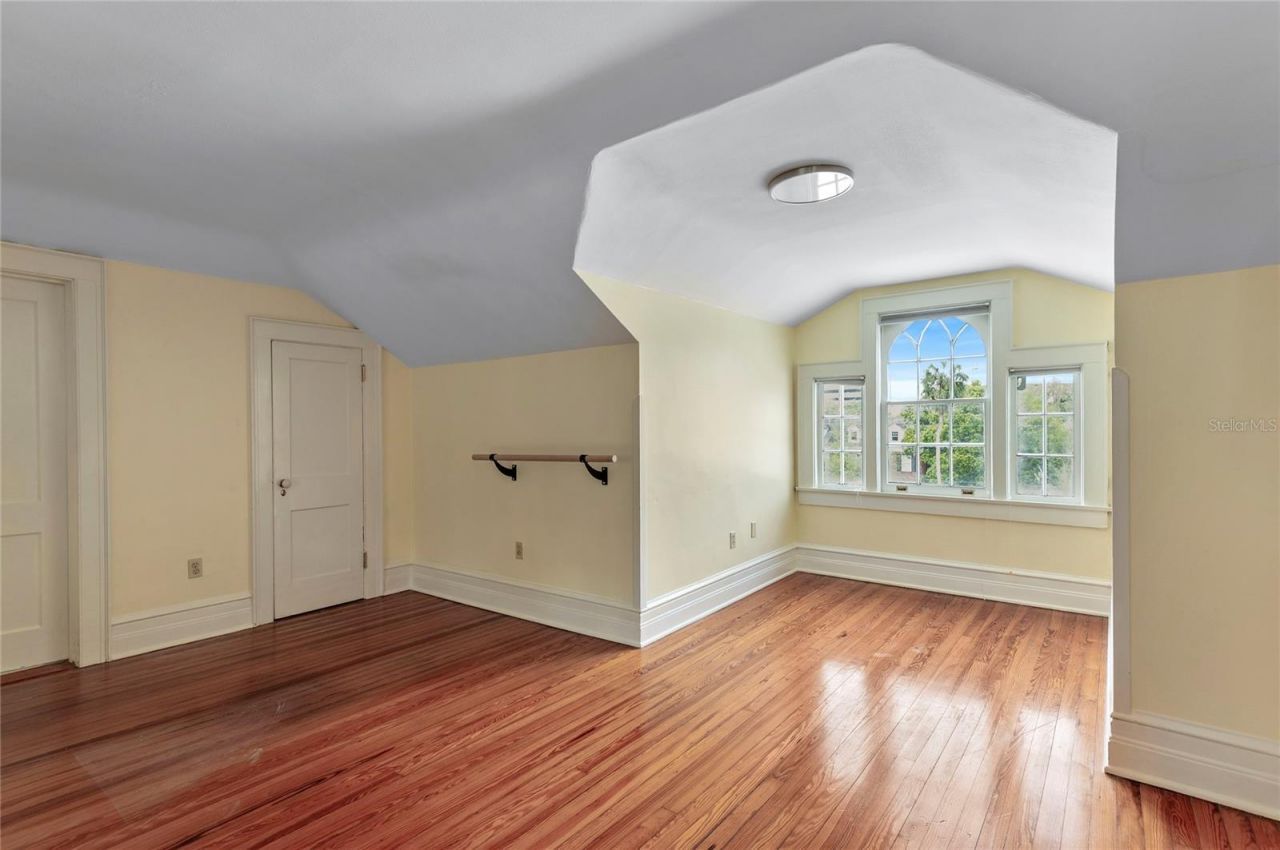 705 Delaney Avenue, Orlando, FL 32801 Photo