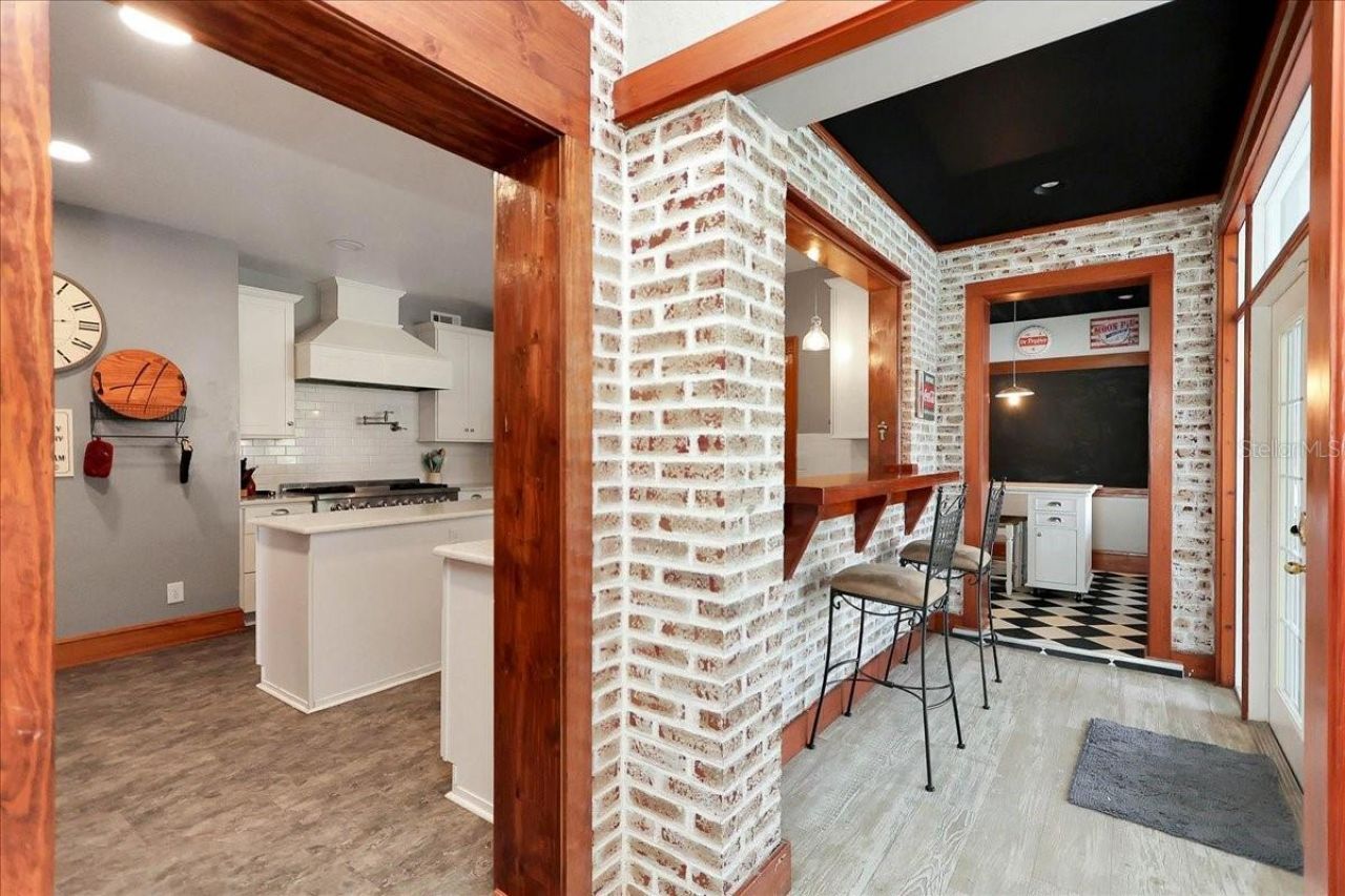 405 Lakeshore Drive, Leesburg, FL 34748 Photo