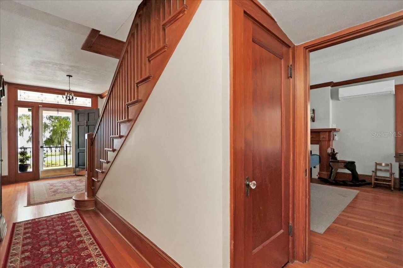 405 Lakeshore Drive, Leesburg, FL 34748 Photo