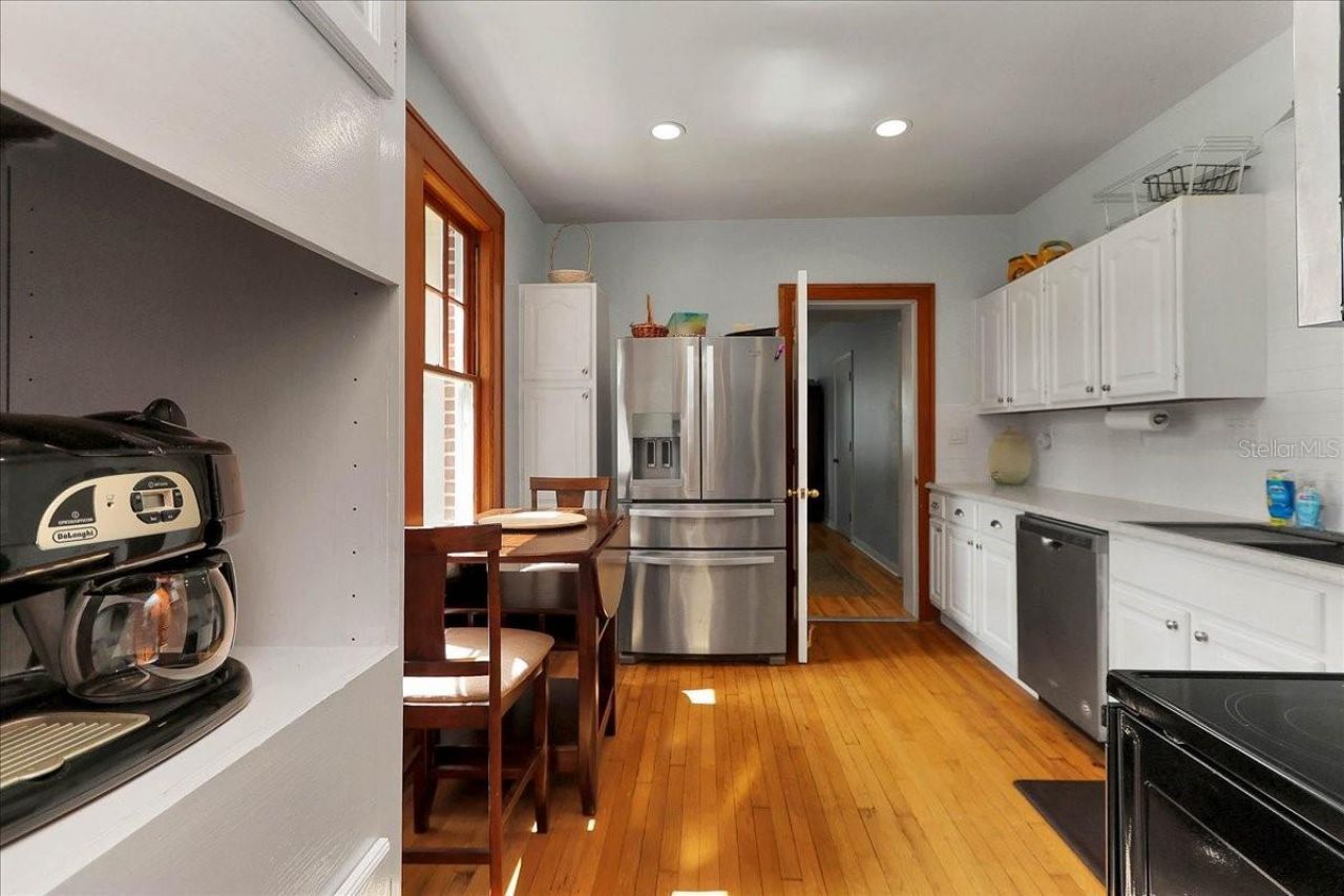 405 Lakeshore Drive, Leesburg, FL 34748 Photo