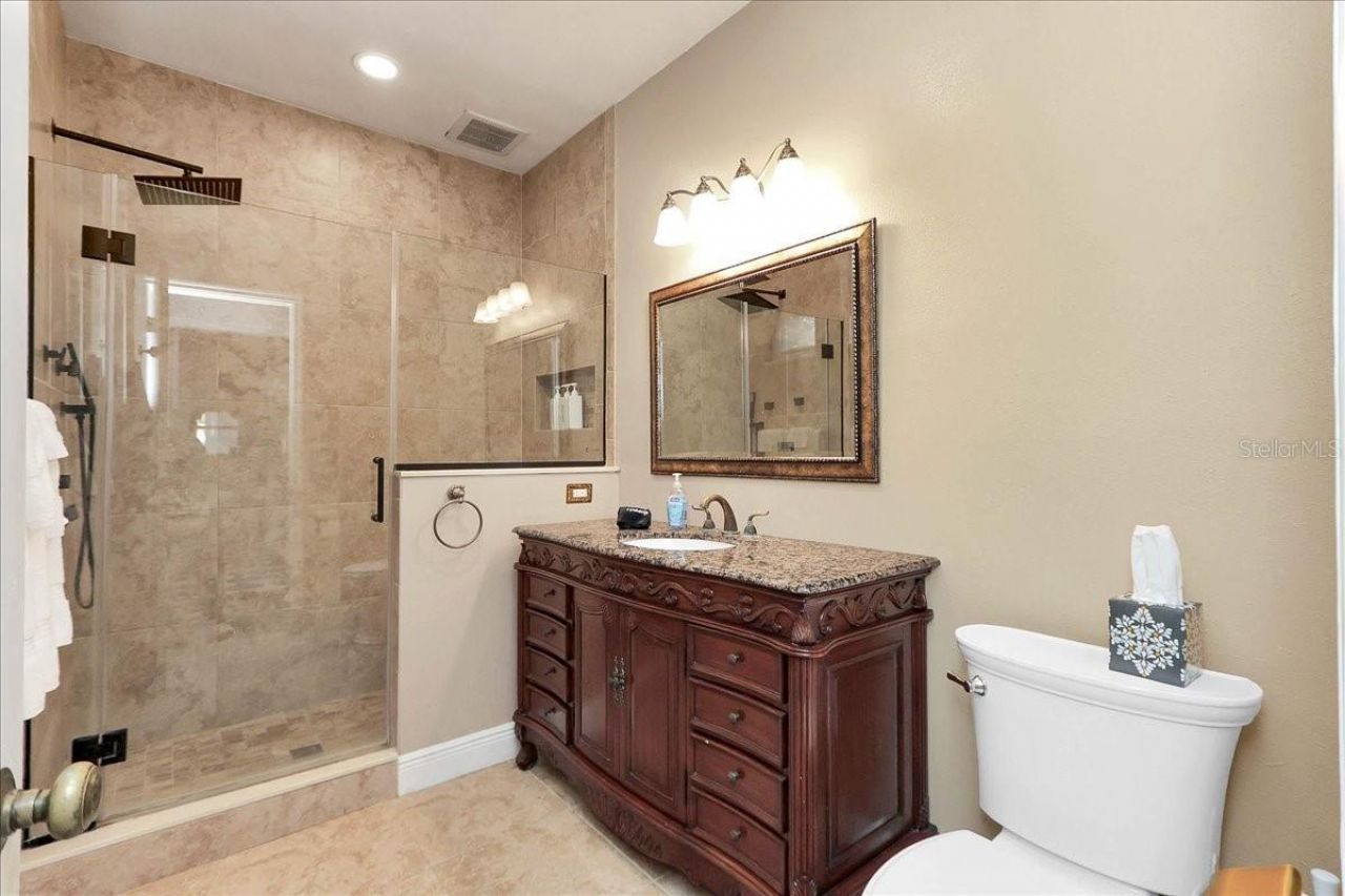 405 Lakeshore Drive, Leesburg, FL 34748 Photo