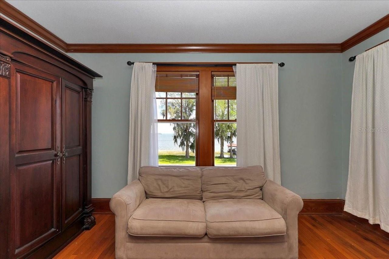 405 Lakeshore Drive, Leesburg, FL 34748 Photo