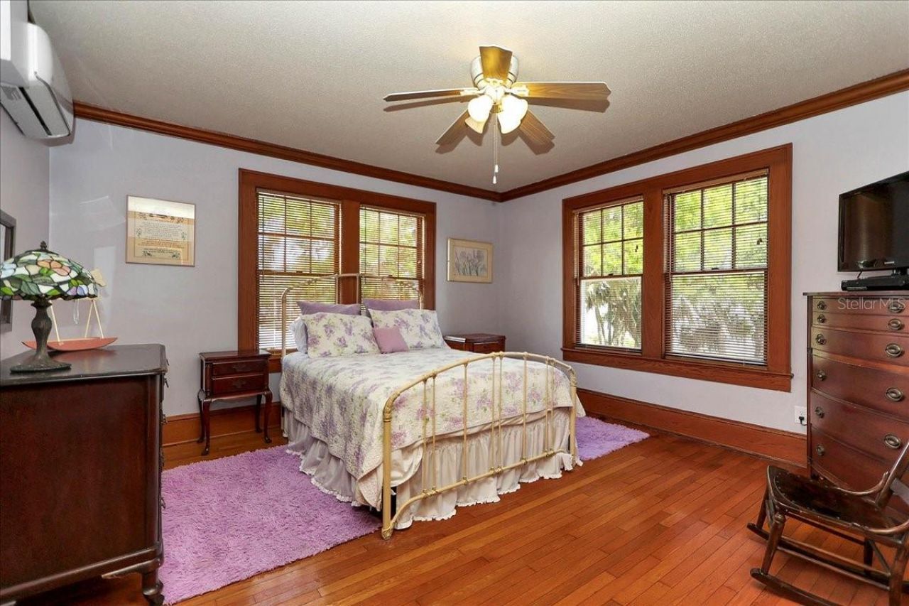405 Lakeshore Drive, Leesburg, FL 34748 Photo