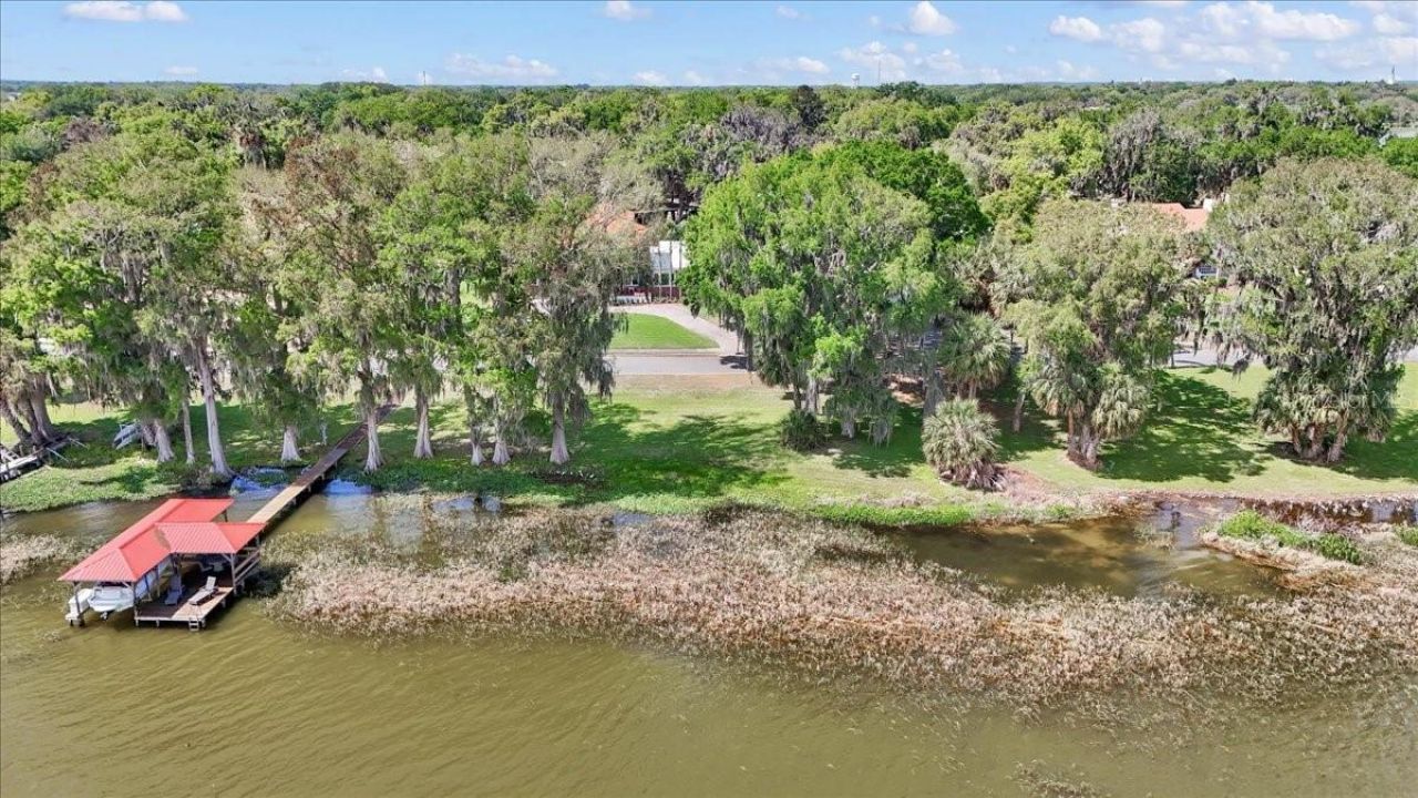 405 Lakeshore Drive, Leesburg, FL 34748 Photo