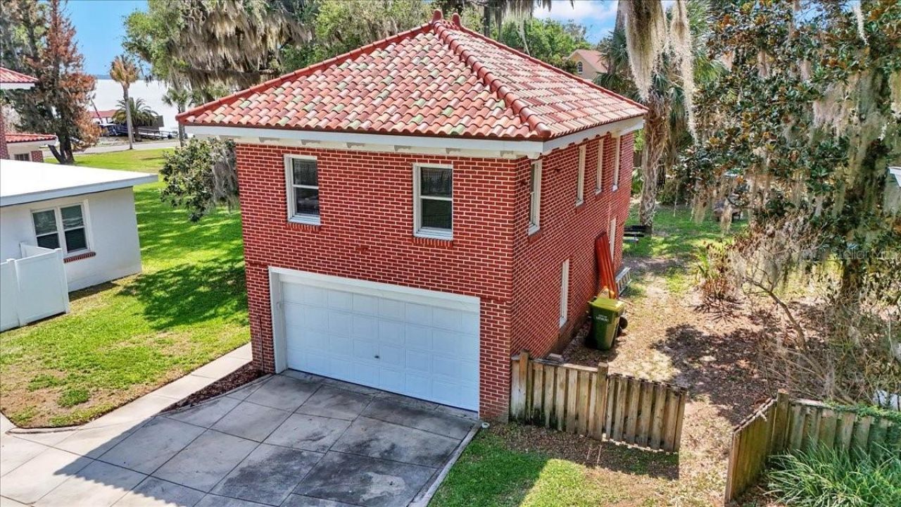 405 Lakeshore Drive, Leesburg, FL 34748 Photo