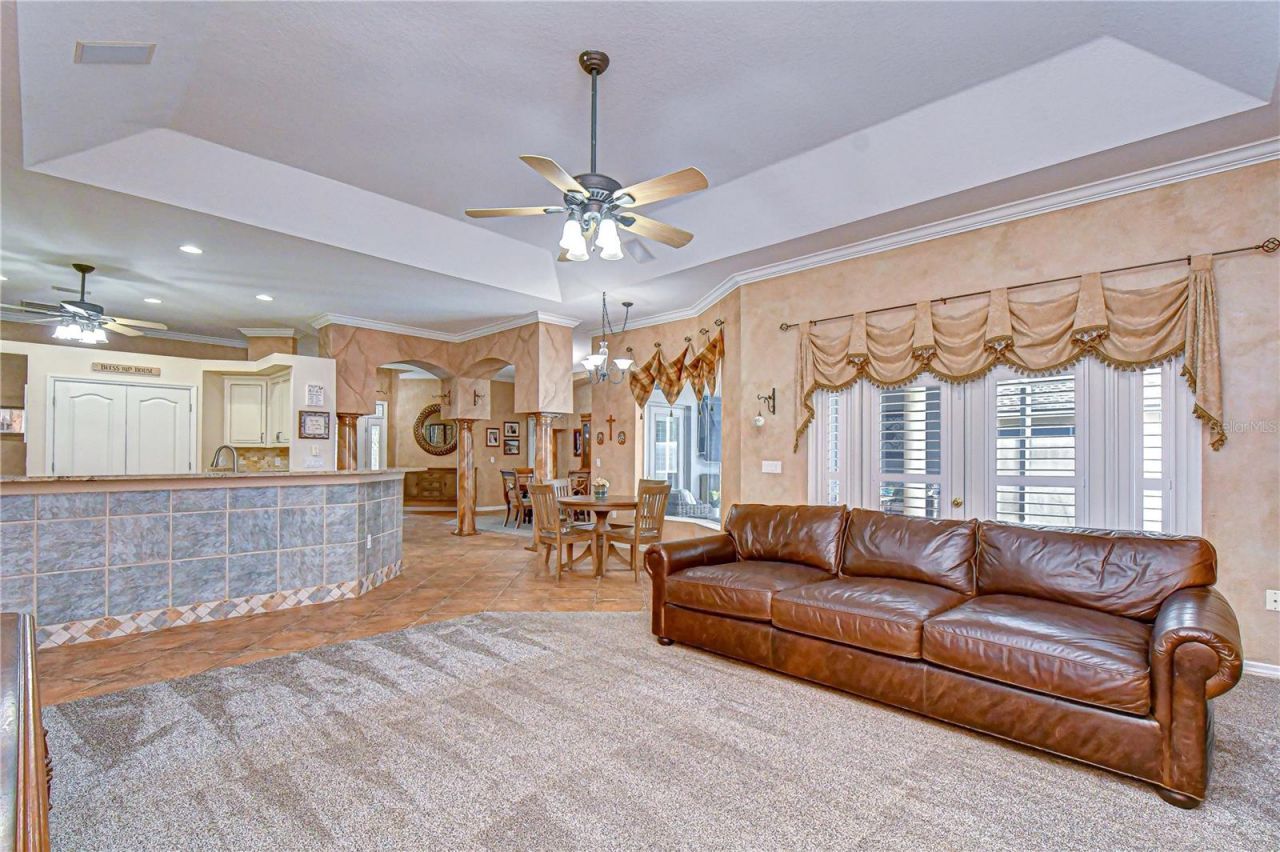 5104 Sylvan Oaks Drive , Valrico, FL 33596 Photo