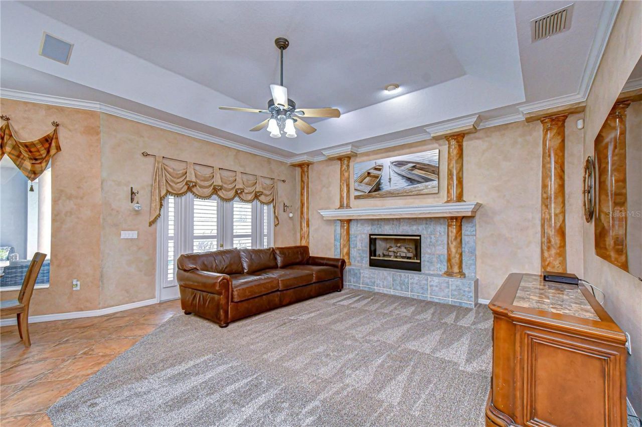 5104 Sylvan Oaks Drive , Valrico, FL 33596 Photo