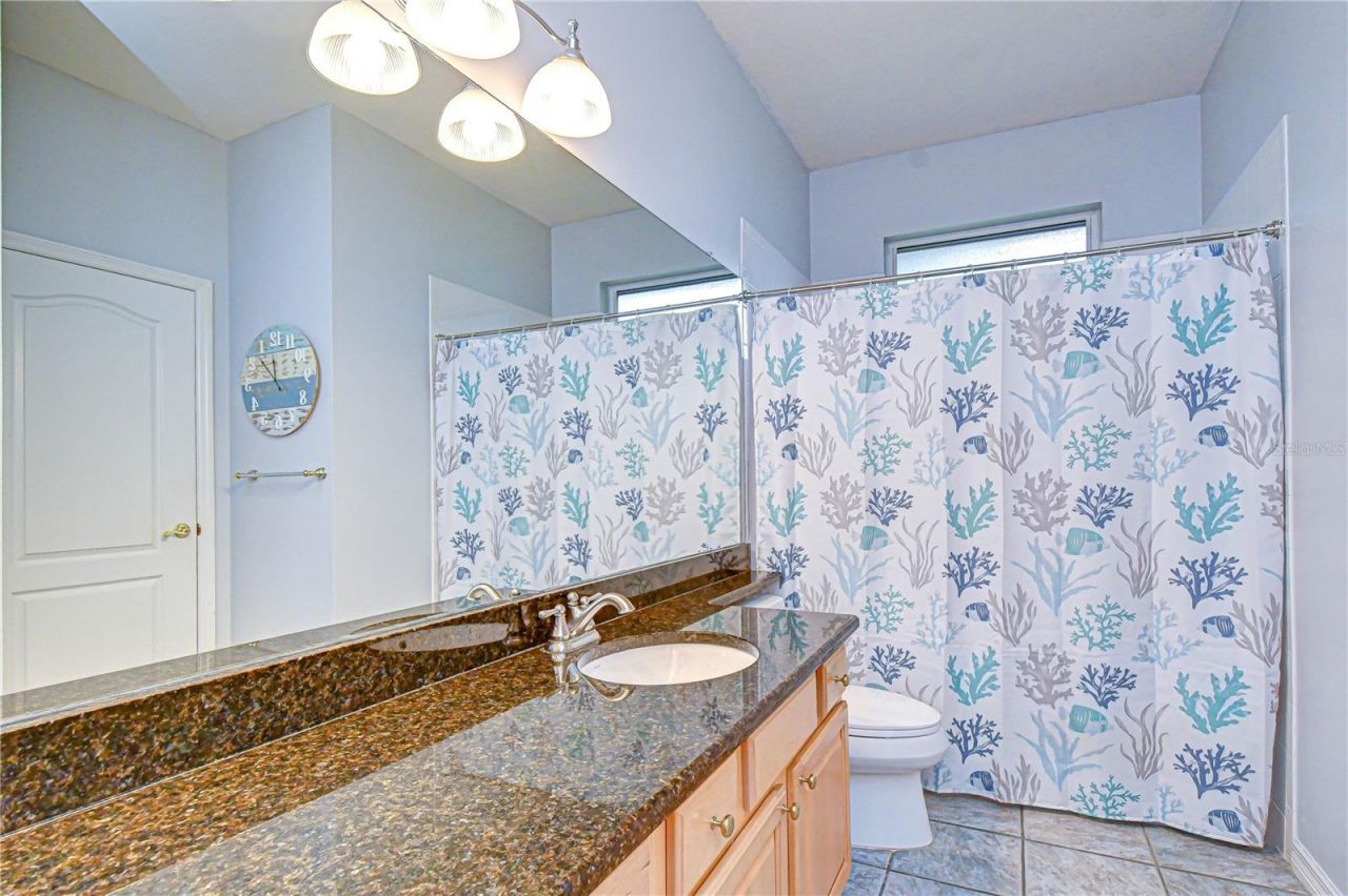 5104 Sylvan Oaks Drive , Valrico, FL 33596 Photo