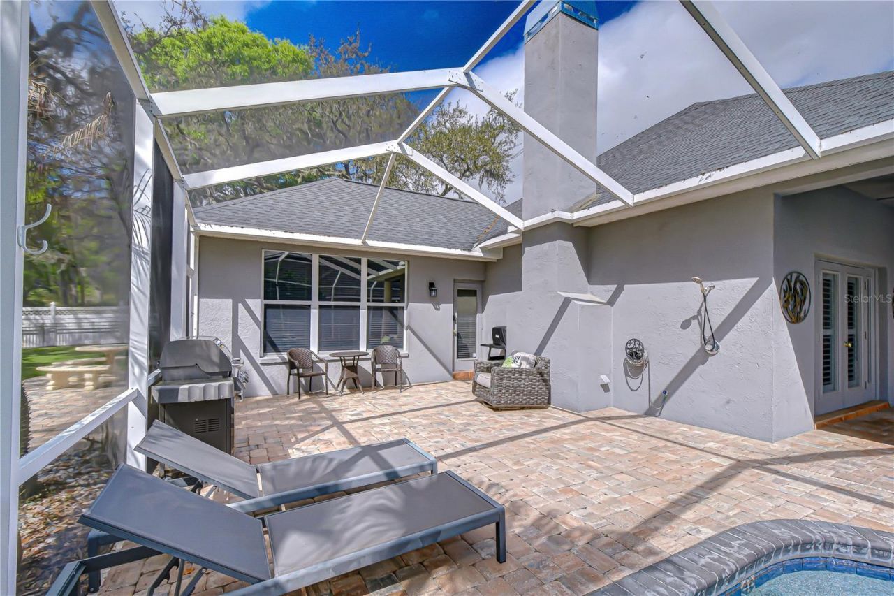 5104 Sylvan Oaks Drive , Valrico, FL 33596 Photo