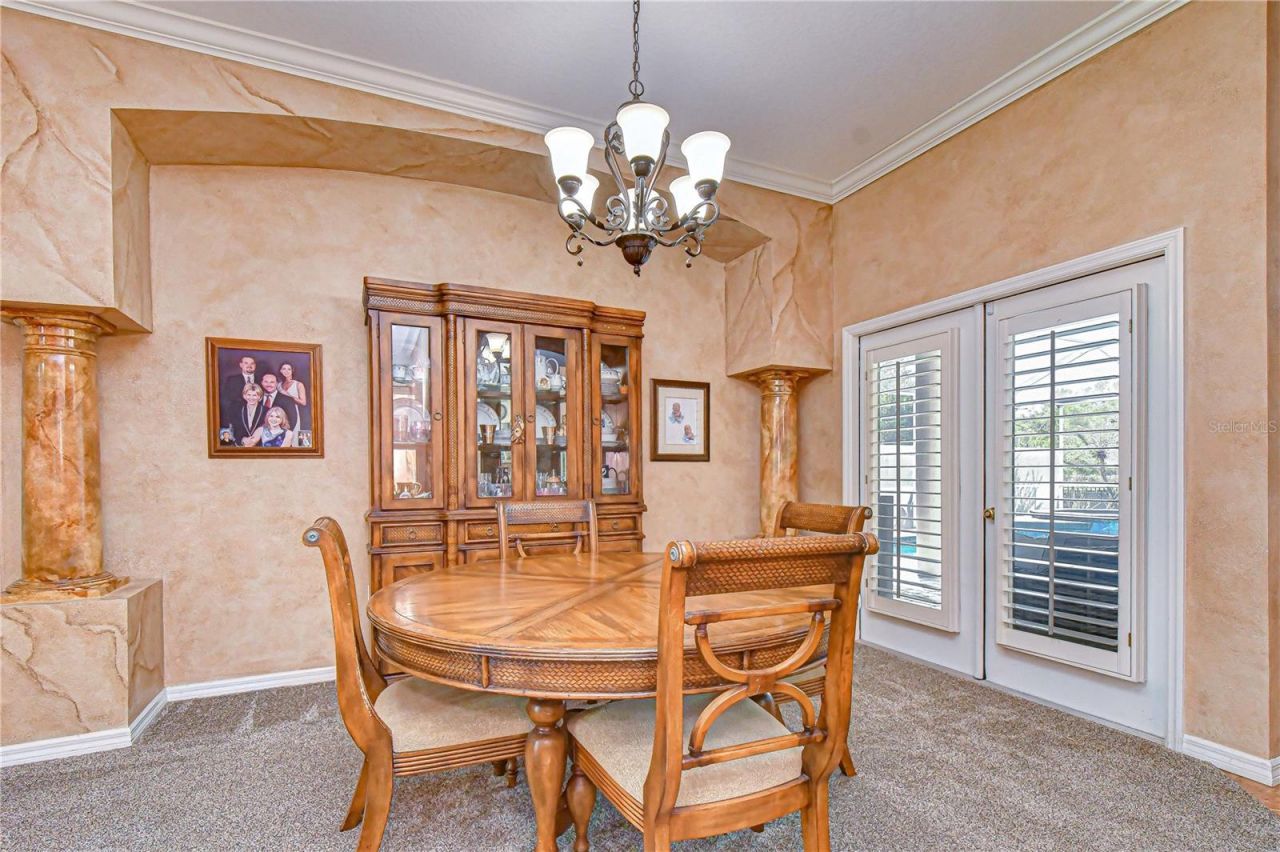 5104 Sylvan Oaks Drive , Valrico, FL 33596 Photo