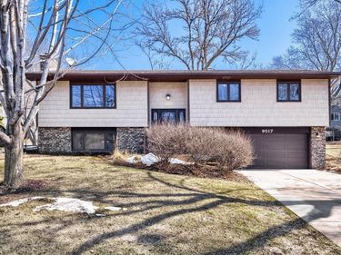 9517 Colorado Avenue S, Bloomington, MN 55438