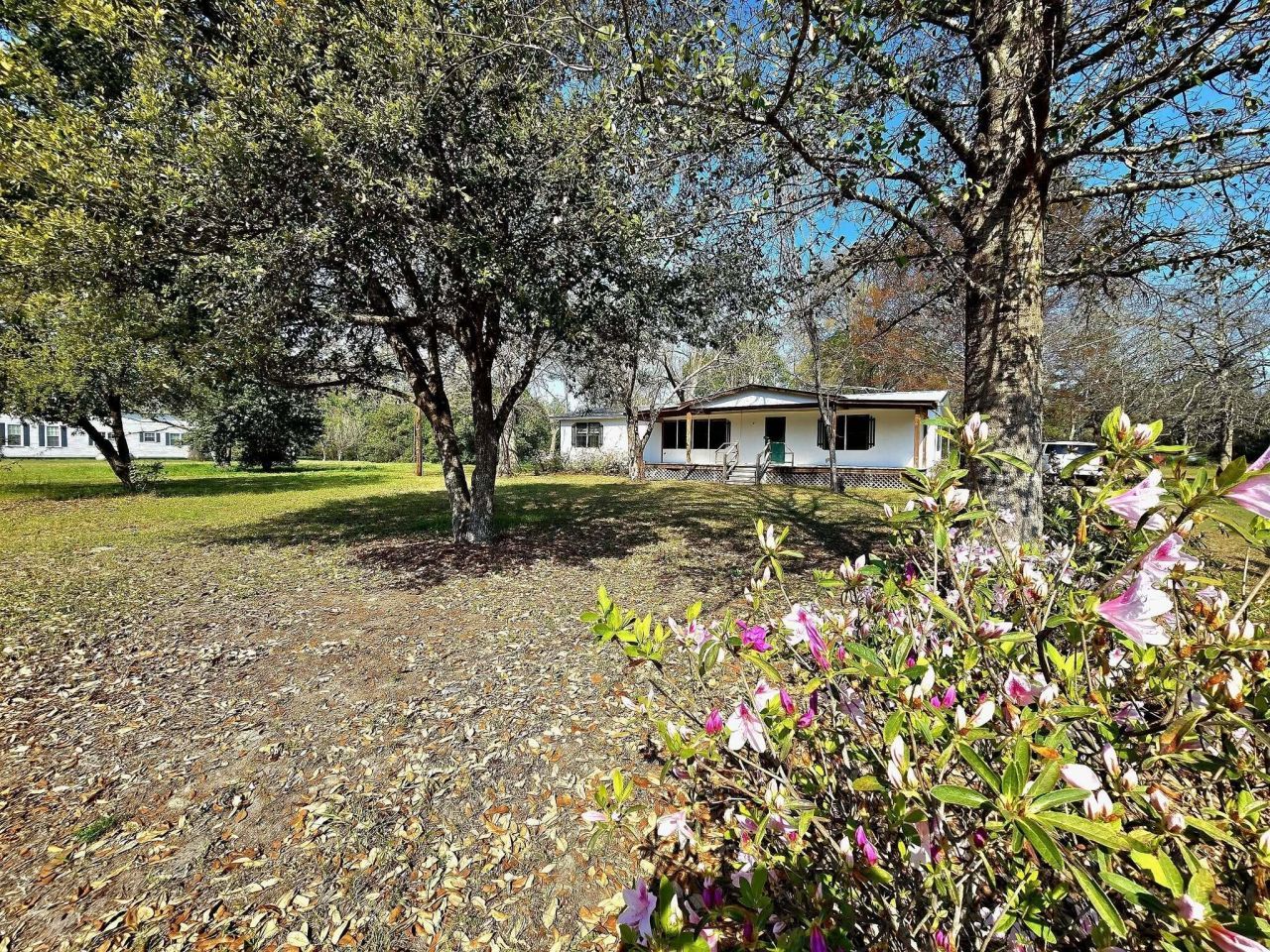 8510 Lodge Highway Photo 1