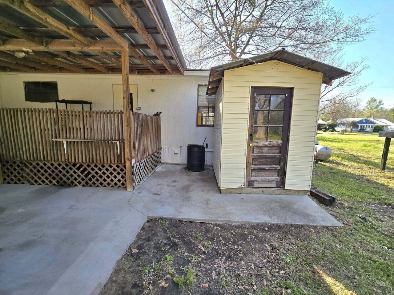 8510 Lodge Highway Photo 34