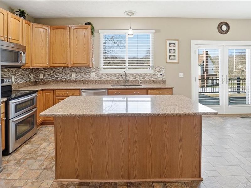 75 Triple Crown Circle, Springboro, OH 45066 Photo 21