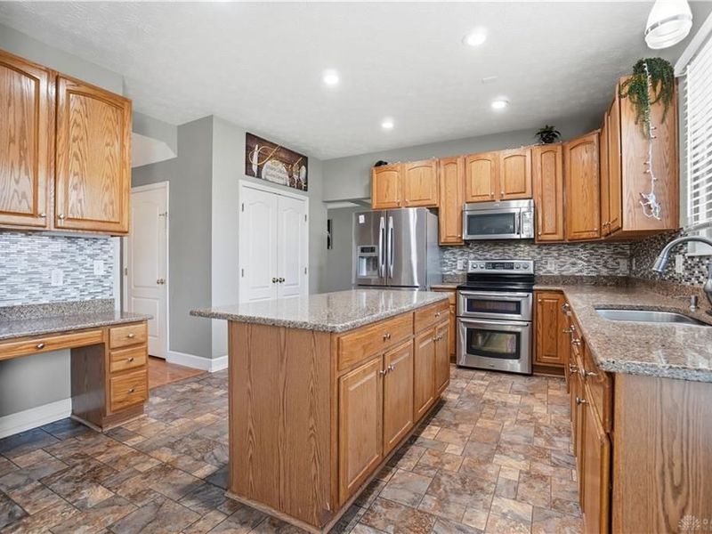 75 Triple Crown Circle, Springboro, OH 45066 Photo 27