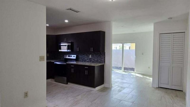 2728 SW 5th Street, Miami, FL 33135 Photo