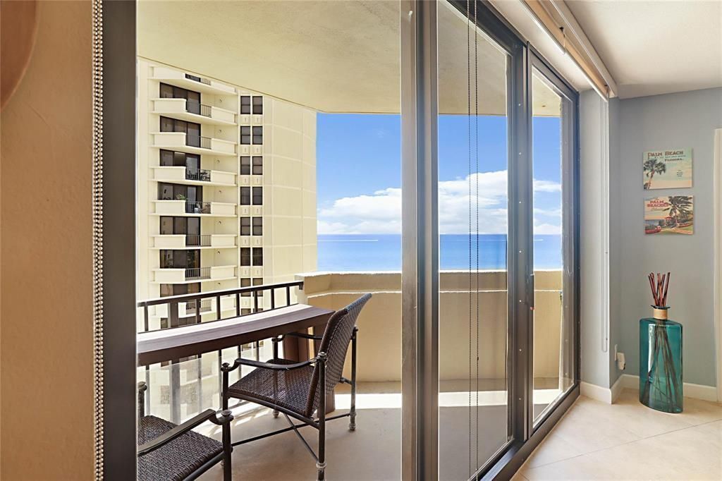 2800 N Ocean Drive, Unit B-9d, Singer Island, FL 33404 Photo
