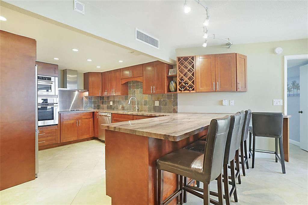 2800 N Ocean Drive, Unit B-9d, Singer Island, FL 33404 Photo