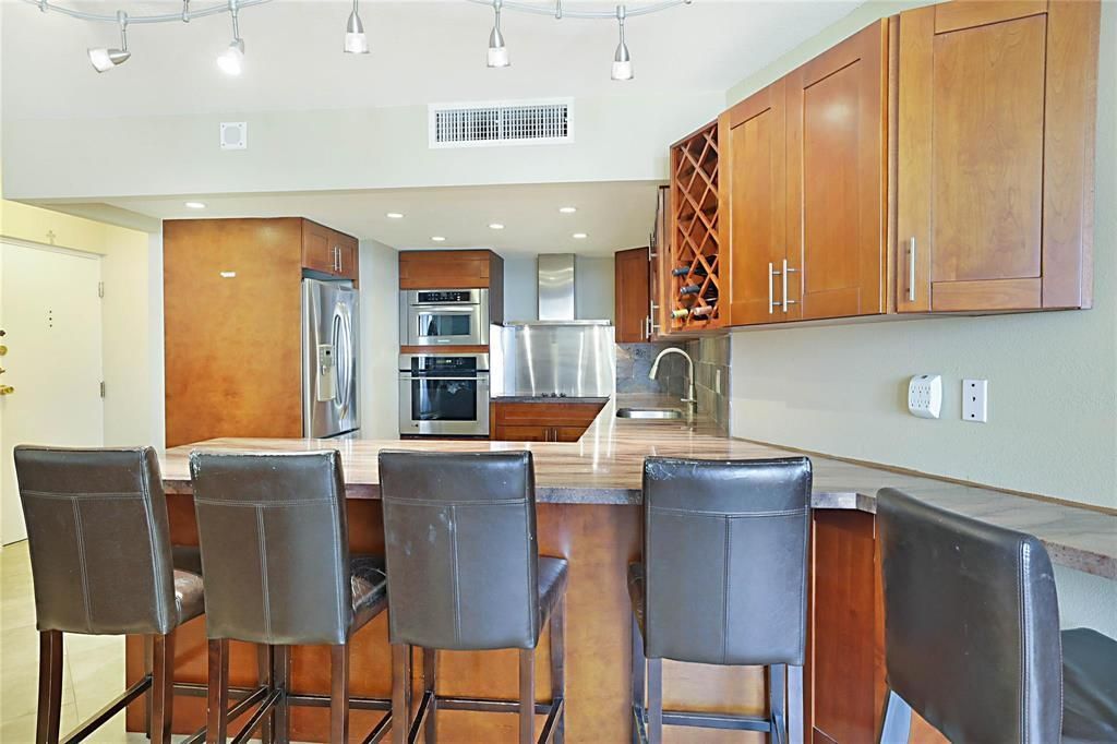 2800 N Ocean Drive, Unit B-9d, Singer Island, FL 33404 Photo