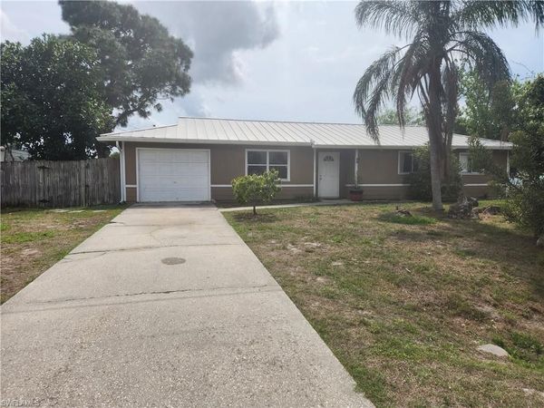 9140 San Carlos BLVD, FORT MYERS, FL 33967