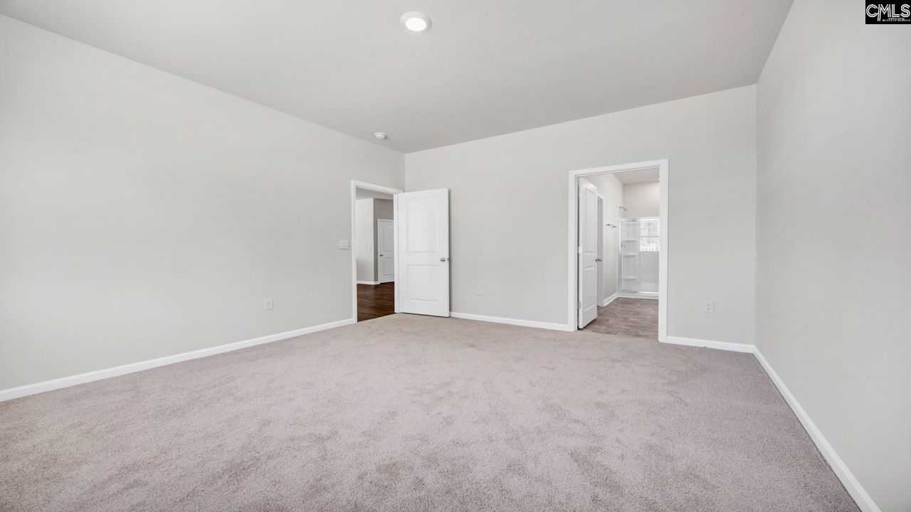 437 Leathertree Lane Photo 14