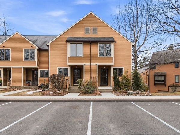 575 Bridge Road, Unit 11-8, Northampton, MA 01062