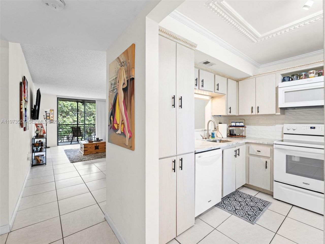 901 Colony Point Circle , Unit 304, Pembroke Pines, FL 33026 Photo