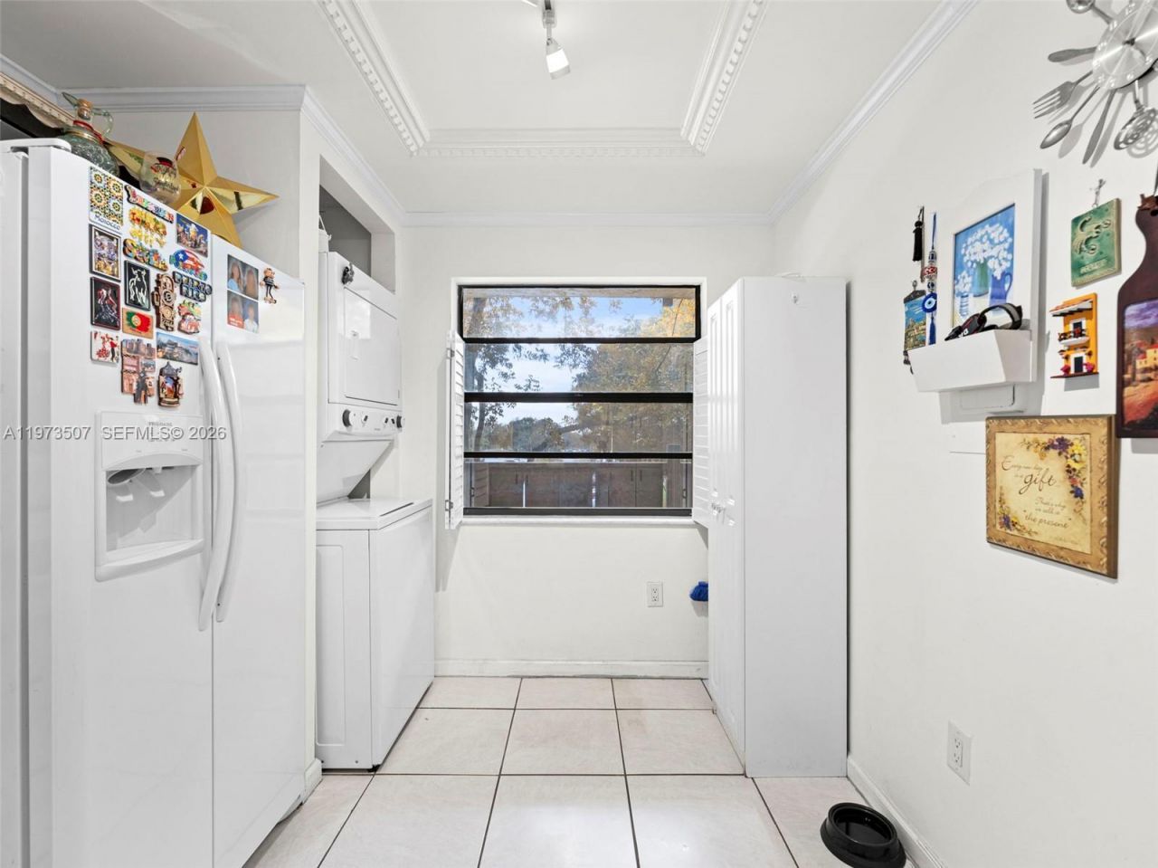 901 Colony Point Circle , Unit 304, Pembroke Pines, FL 33026 Photo