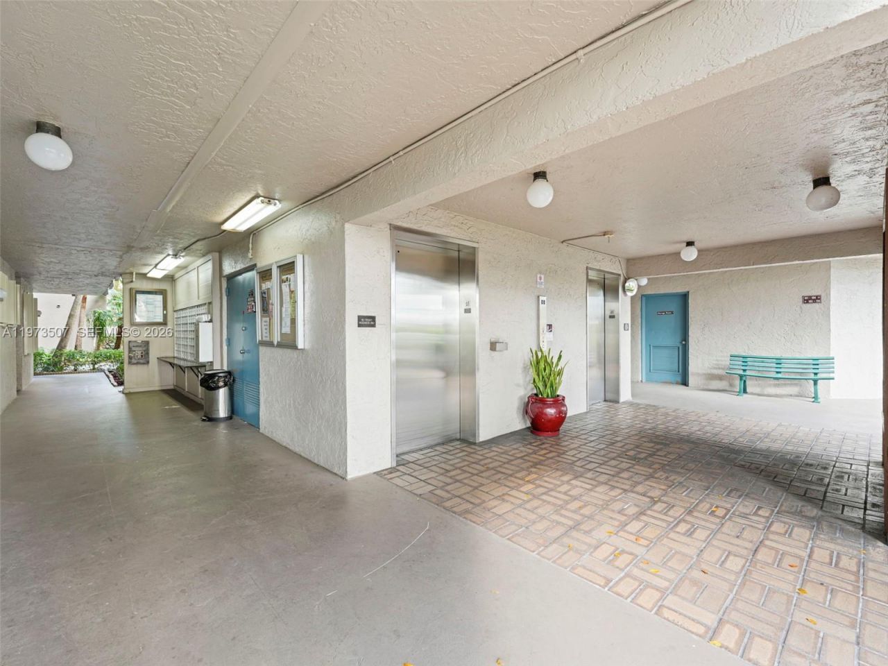 901 Colony Point Circle , Unit 304, Pembroke Pines, FL 33026 Photo