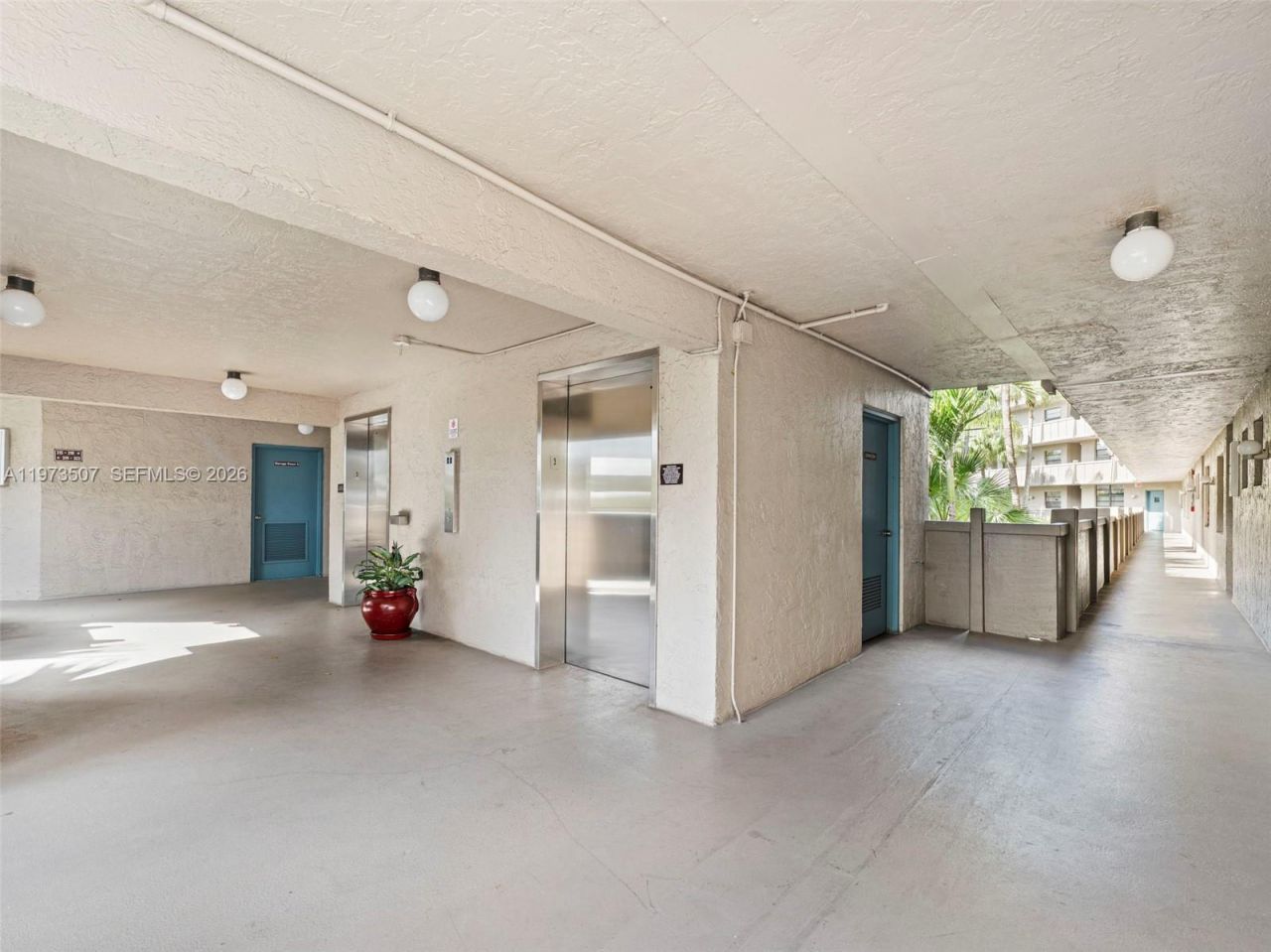 901 Colony Point Circle , Unit 304, Pembroke Pines, FL 33026 Photo