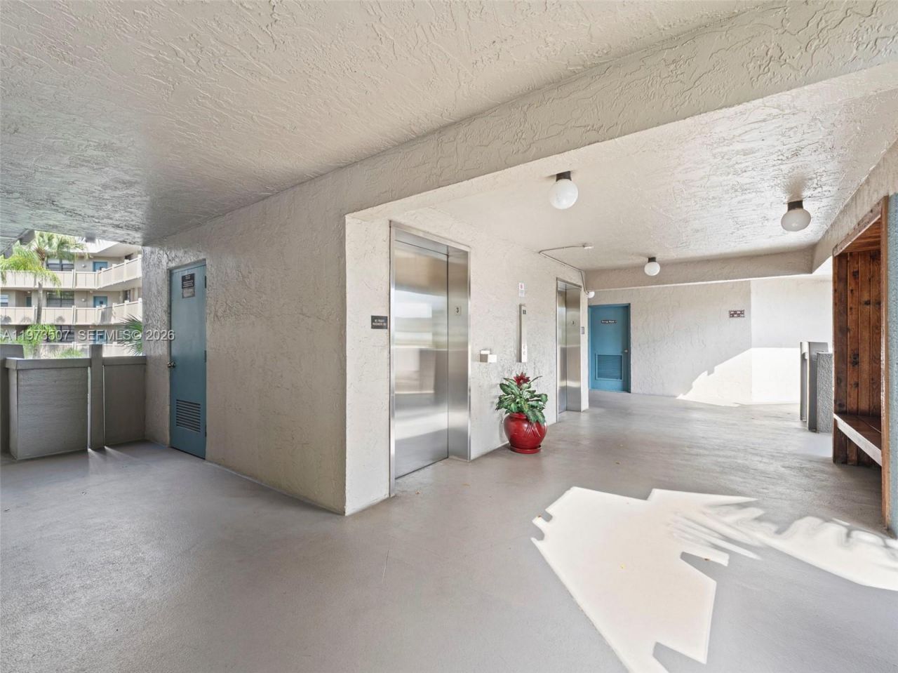 901 Colony Point Circle , Unit 304, Pembroke Pines, FL 33026 Photo