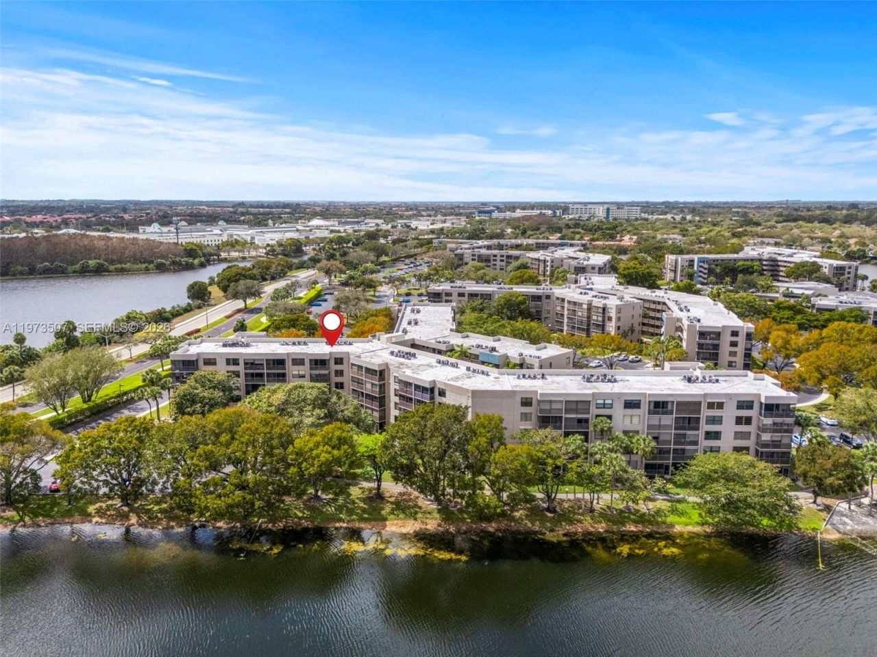 901 Colony Point Circle , Unit 304, Pembroke Pines, FL 33026 Photo