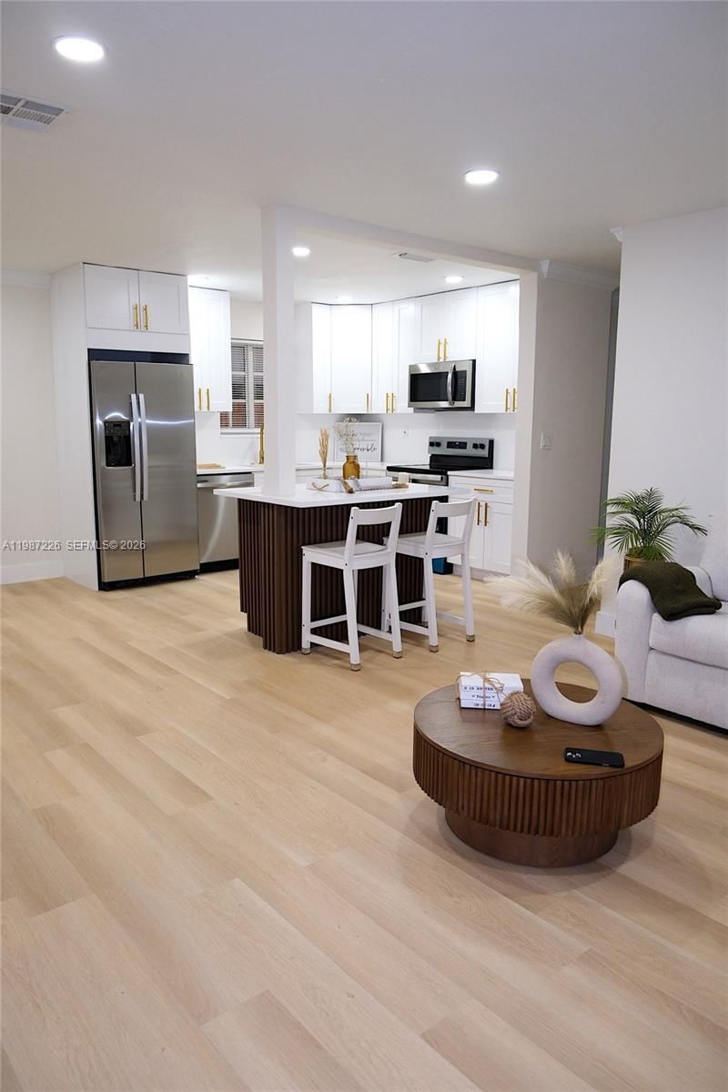 1084 SW 4th Ave , Pompano Beach, FL 33060 Photo