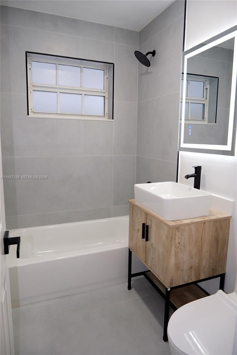 1084 SW 4th Ave, Pompano Beach, FL 33060 Photo