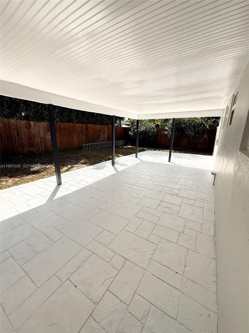 1084 SW 4th Ave , Pompano Beach, FL 33060 Photo