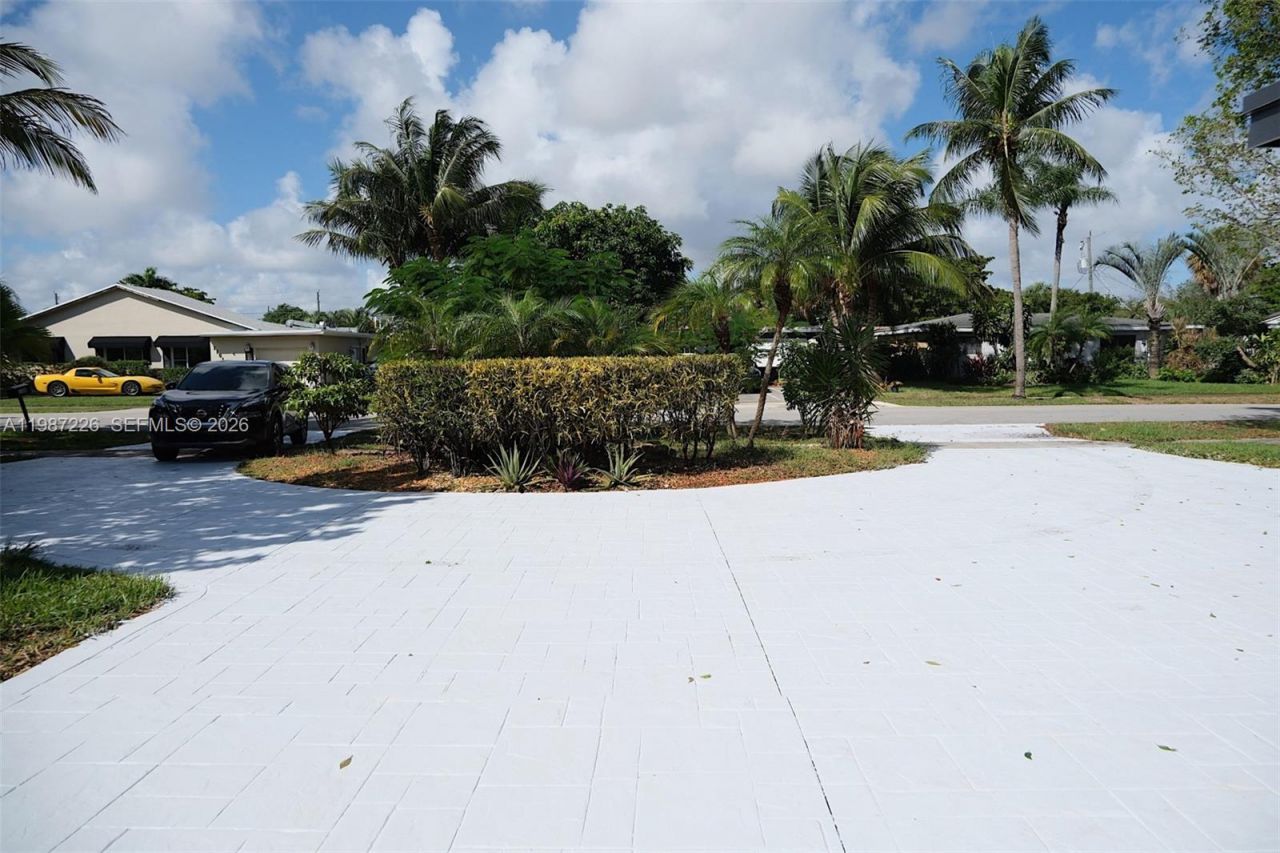 1084 SW 4th Ave, Pompano Beach, FL 33060 Photo