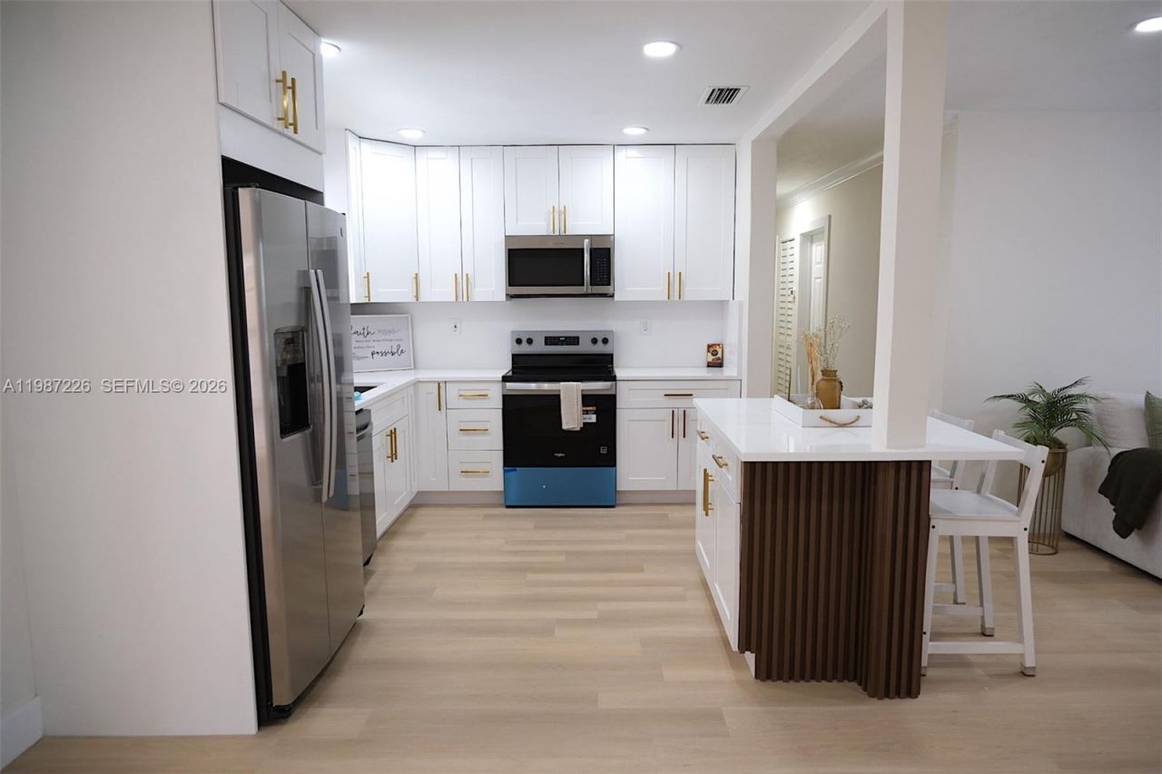 1084 SW 4th Ave, Pompano Beach, FL 33060 Photo