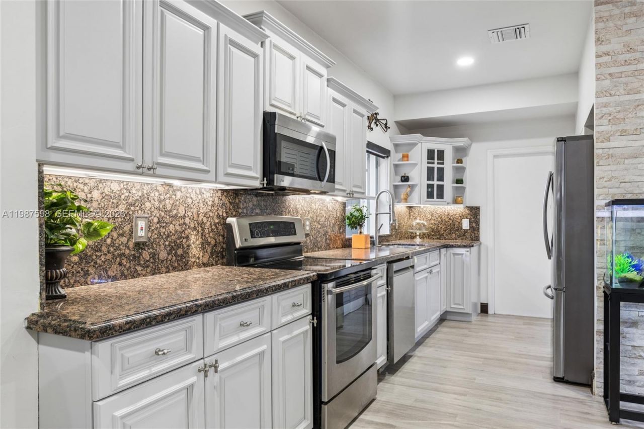 18087 SW 30th Ct , Miramar, FL 33029 Photo