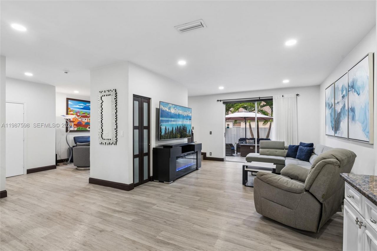 18087 SW 30th Ct , Miramar, FL 33029 Photo