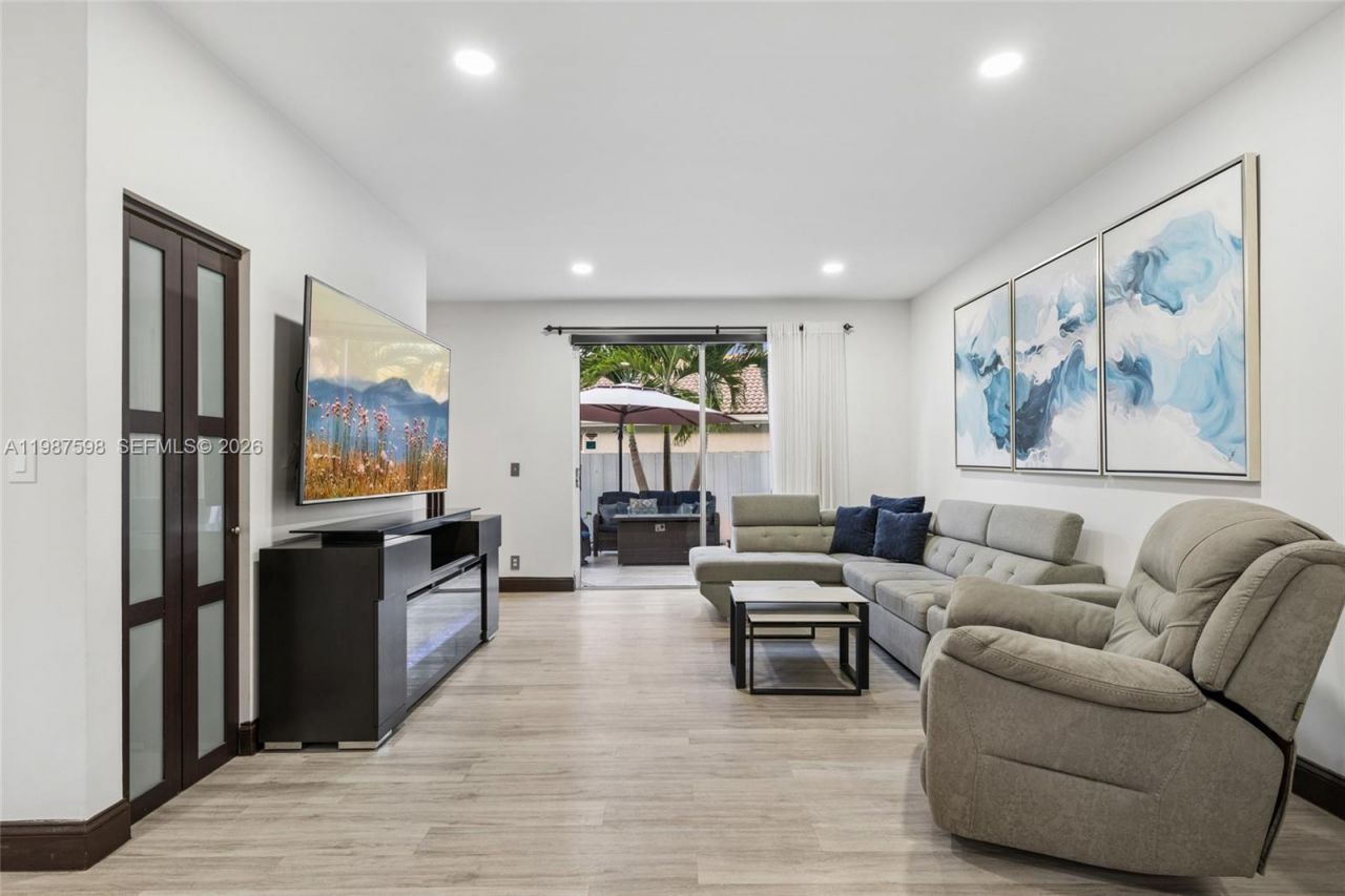 18087 SW 30th Ct , Miramar, FL 33029 Photo