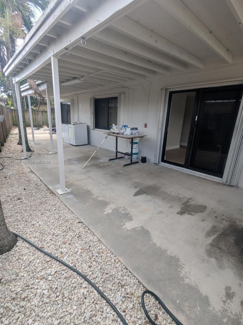 630 SE 3rd Pl , Hialeah, FL 33010 Photo