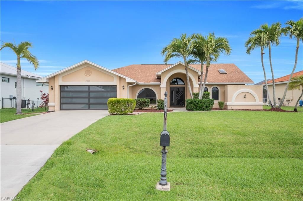 2909 SW 38th Ter , Cape Coral, FL 33914 Photo
