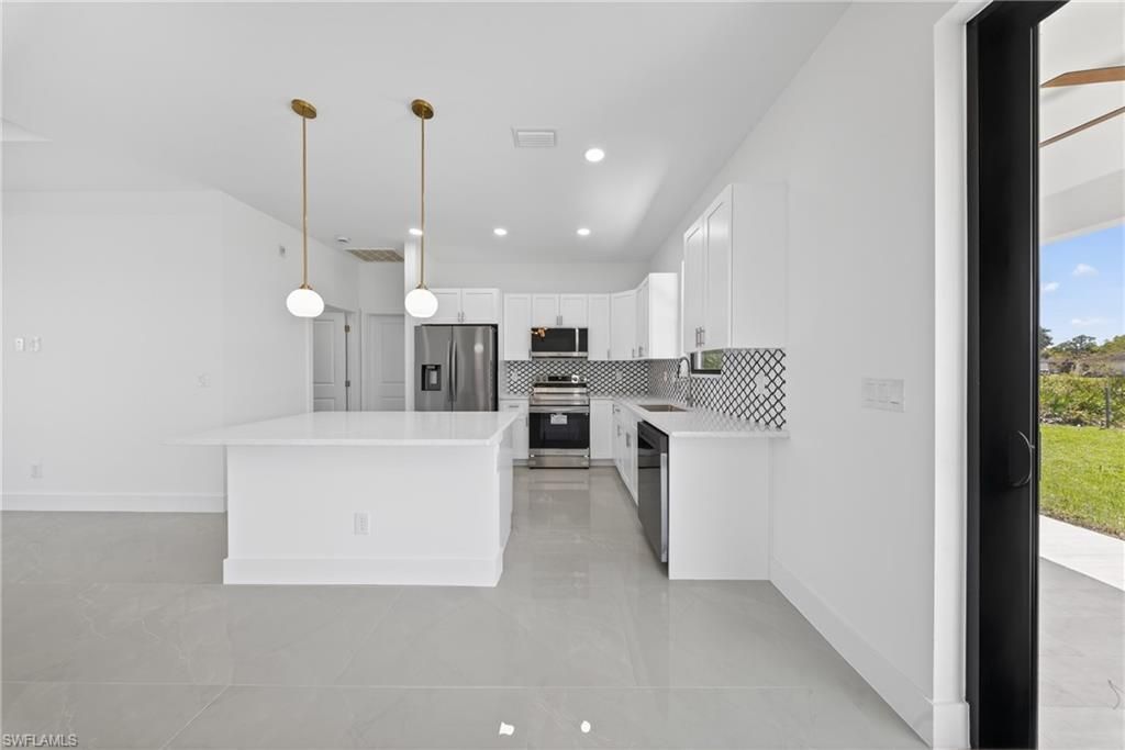 2711 39th St W, Lehigh Acres, FL 33971 Photo