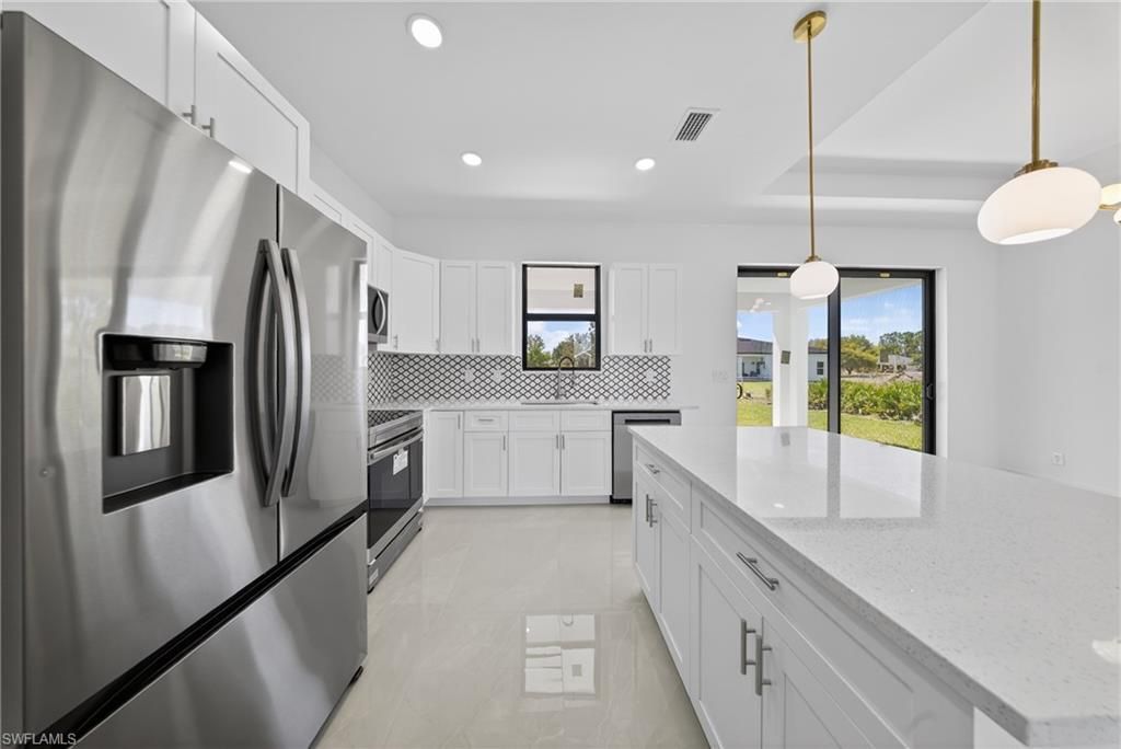 2711 39th St W, Lehigh Acres, FL 33971 Photo