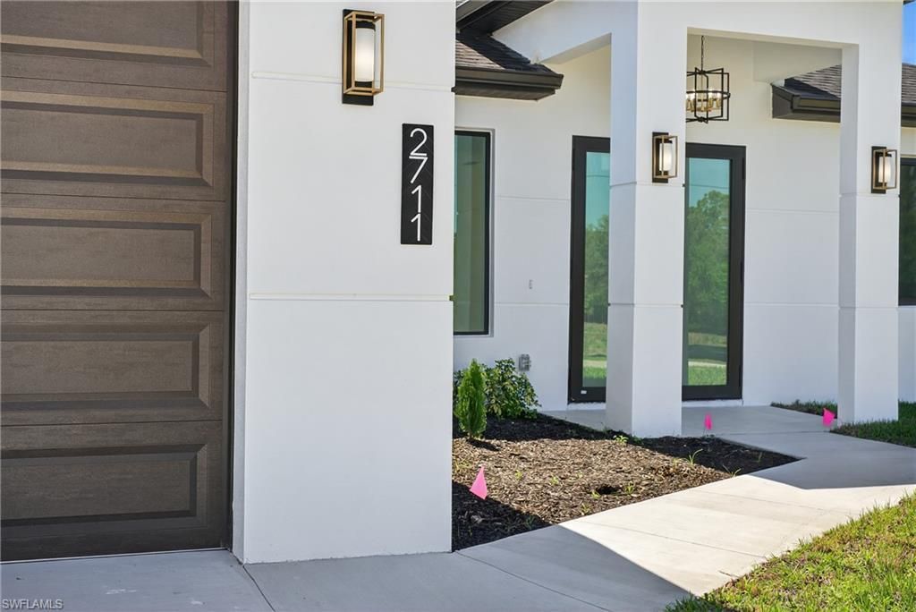 2711 39th St W, Lehigh Acres, FL 33971 Photo