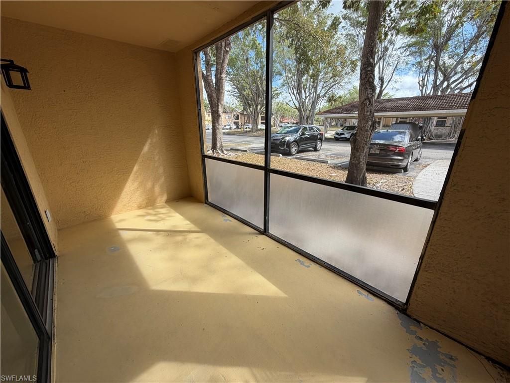 2226 Arbour Walk Cir, Unit 1913, Naples, FL 34109 Photo